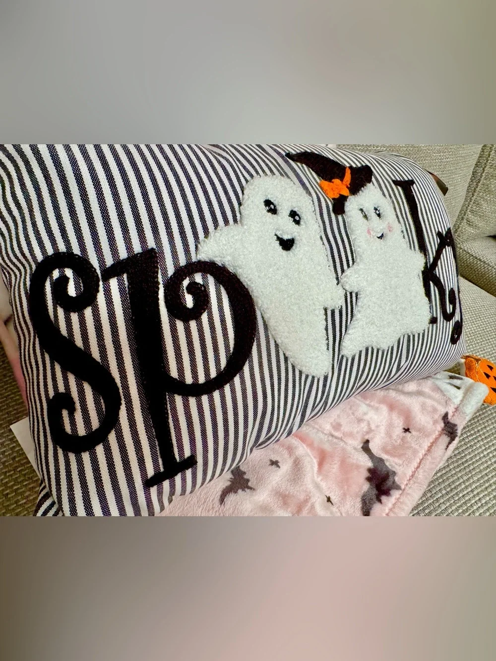 Halloween Spooky Ghosts Stripped Pillow Jack O’ Lantern Pumpkins NWT